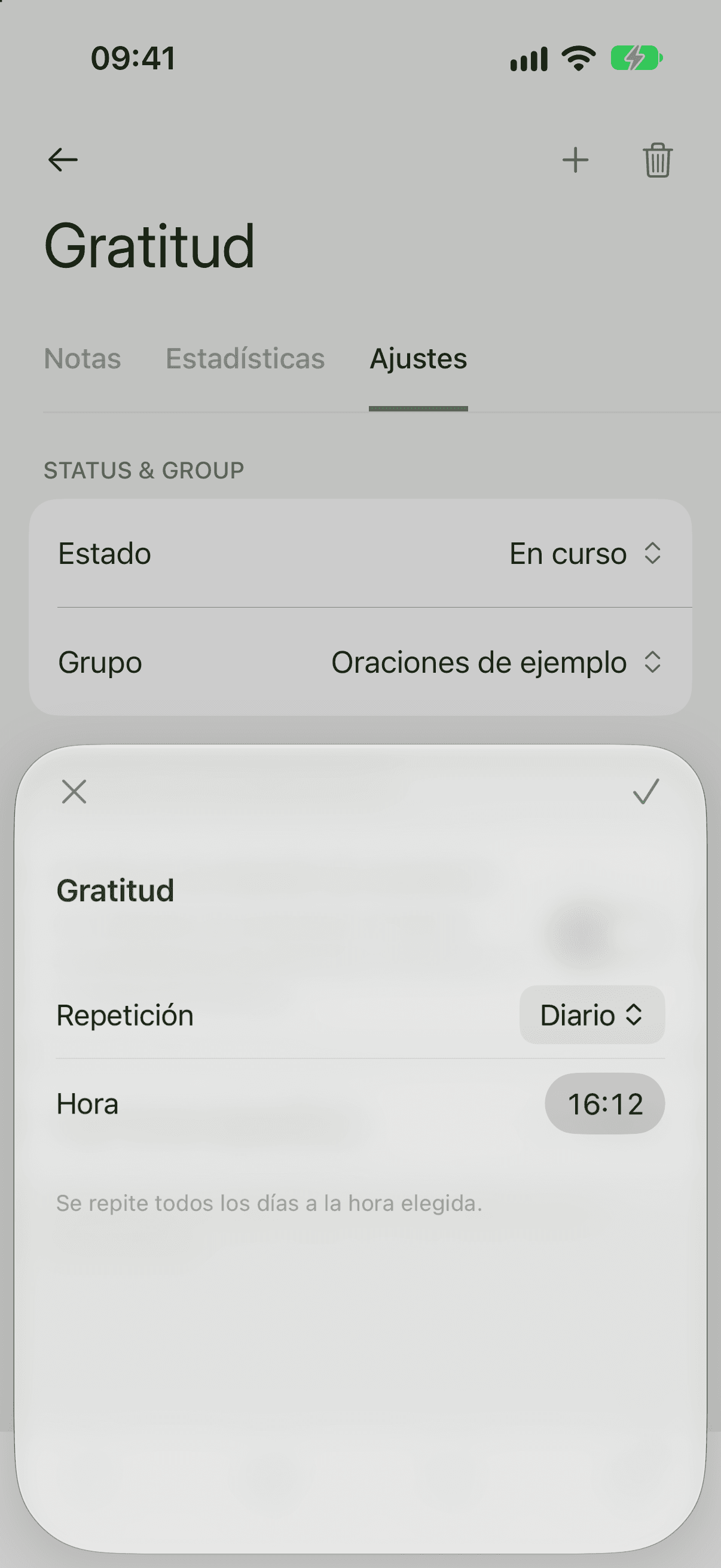 Panel Hora del recordatorio con Repetición configurada como Diario y una fila Hora
